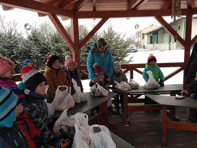 deti-si-prohlizi-darecky 050